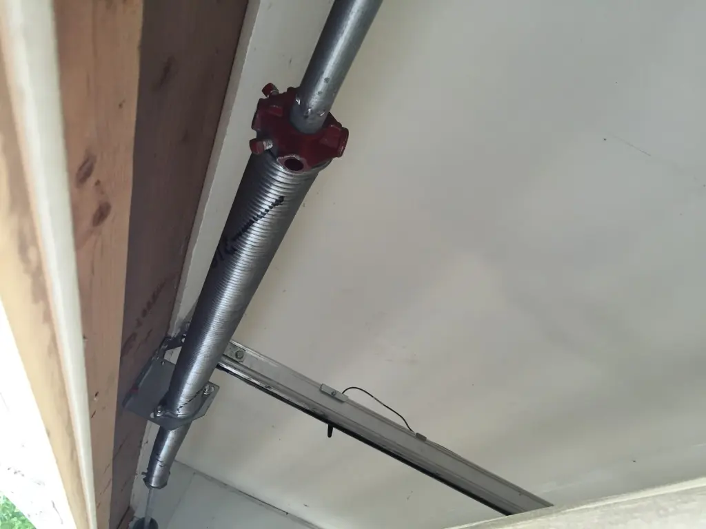 Garage door torsion spring